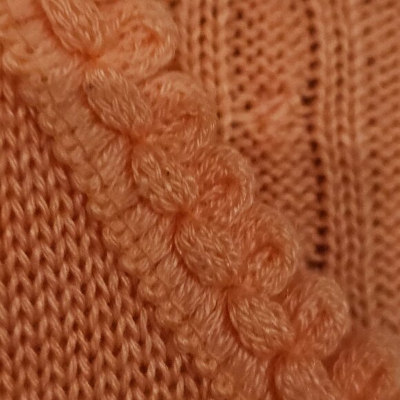 Vintage peach knit sweater - Picture 6 of 8